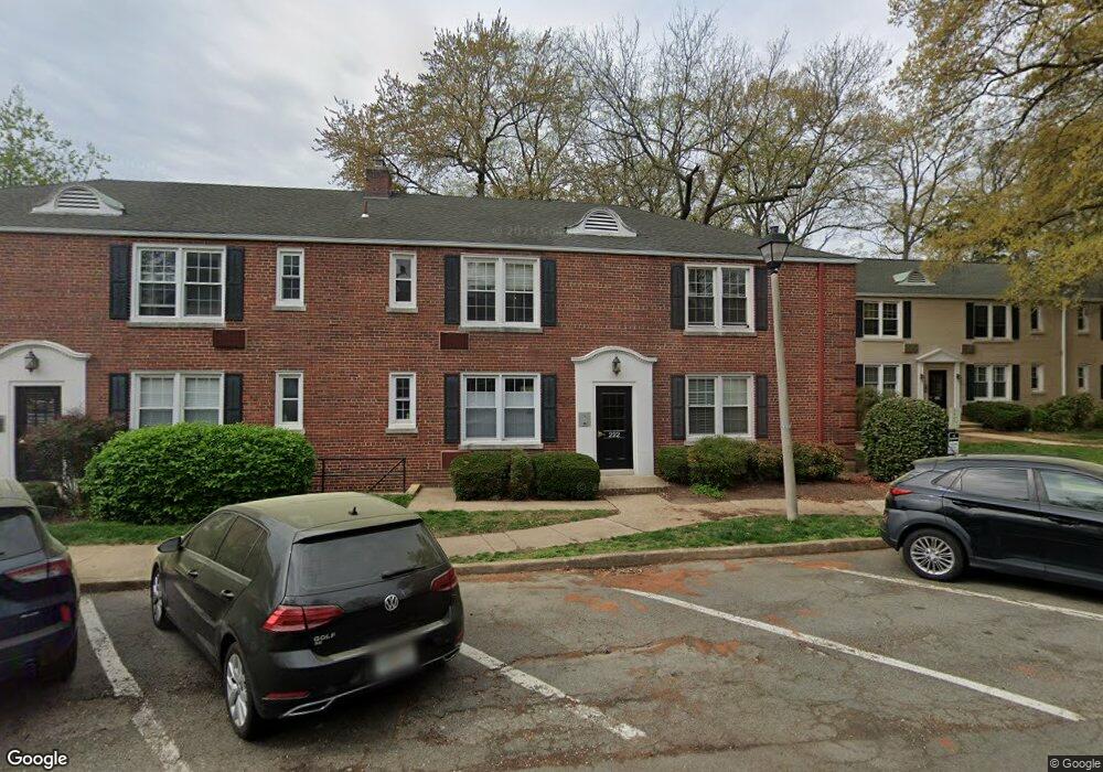 222 N Thomas St unit 2, Arlington, VA 22203 - photo 1