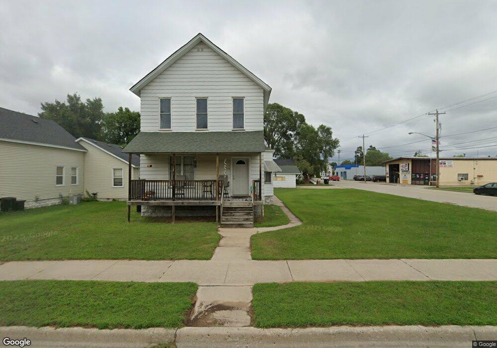 2006 10th Ave, Menominee, MI 49858 - photo 1