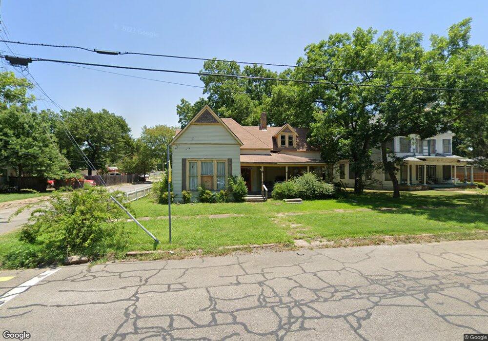 1018 N Main St, Bonham, TX 75418 - photo 1