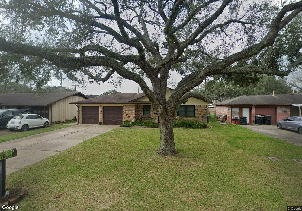 1204 Cypress St, Alvin, TX 77511 - photo 1