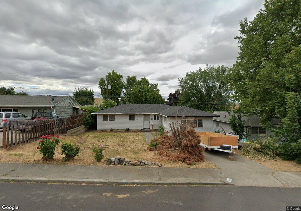2414 SW Olson Ave, Pendleton, OR 97801 - photo 1