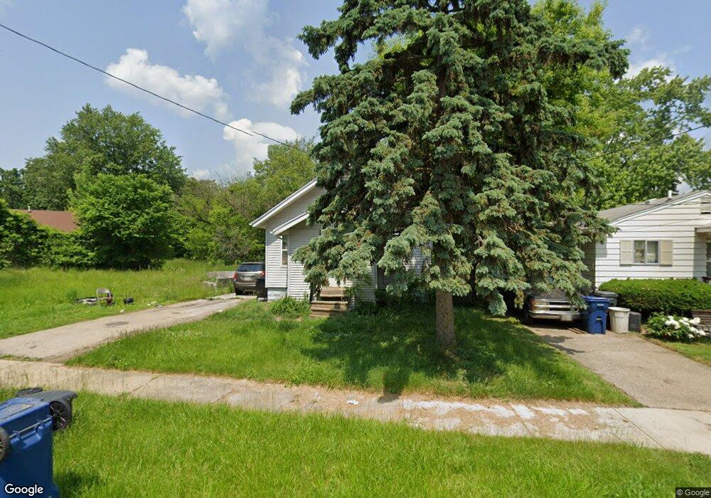 812 Tacken St, Flint, MI 48532 - photo 1