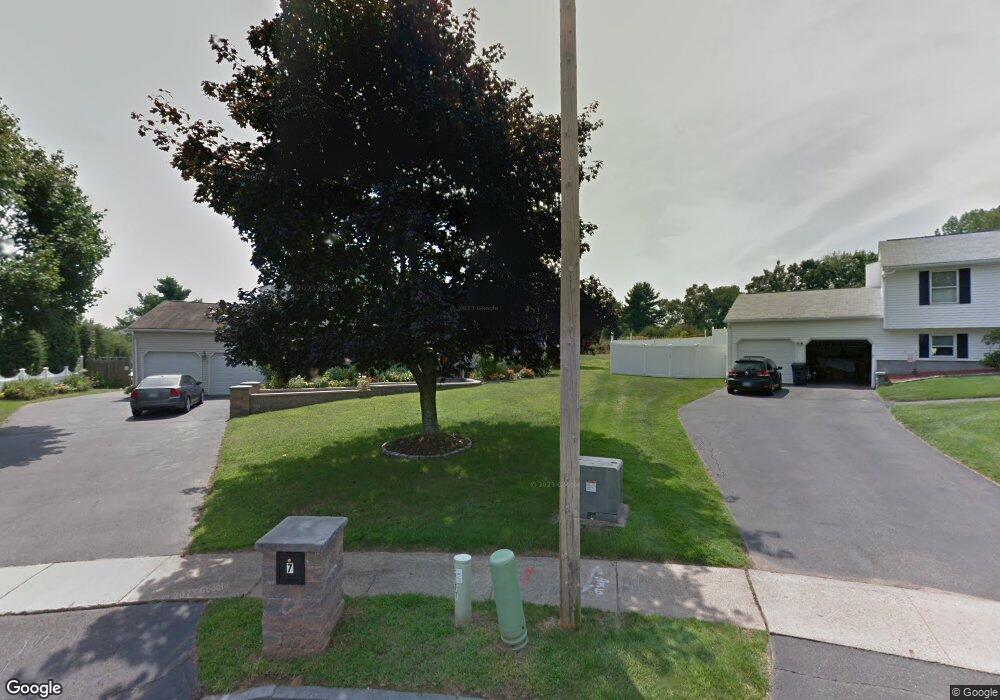 7 Valley View Cir, Enfield, CT 06082 - photo 1