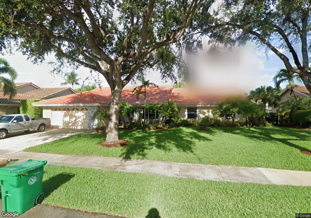 1641 SW 105th Ln, Davie, FL 33324 - photo 1