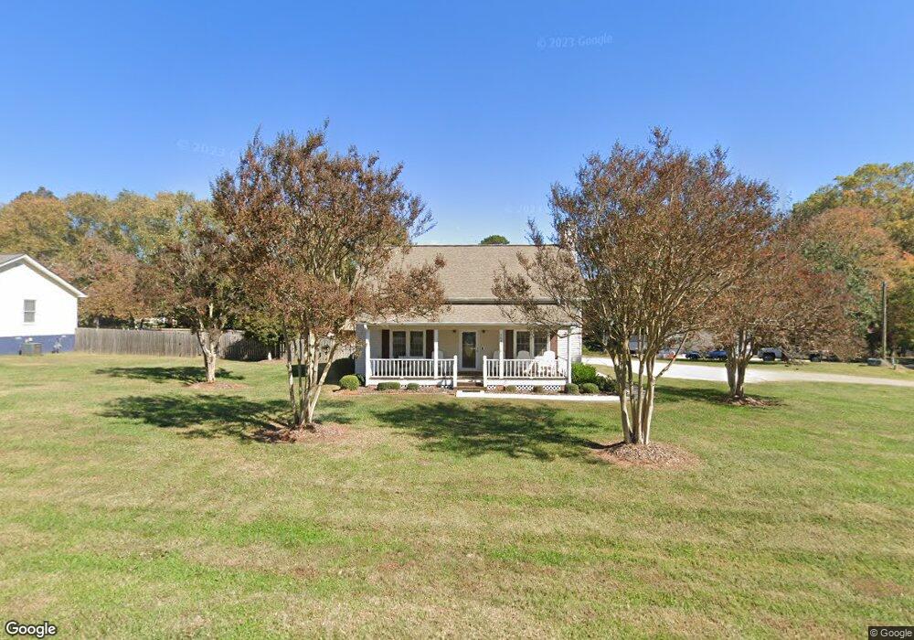 4828 Countryside Dr, Flowery Branch, GA 30542 - photo 1