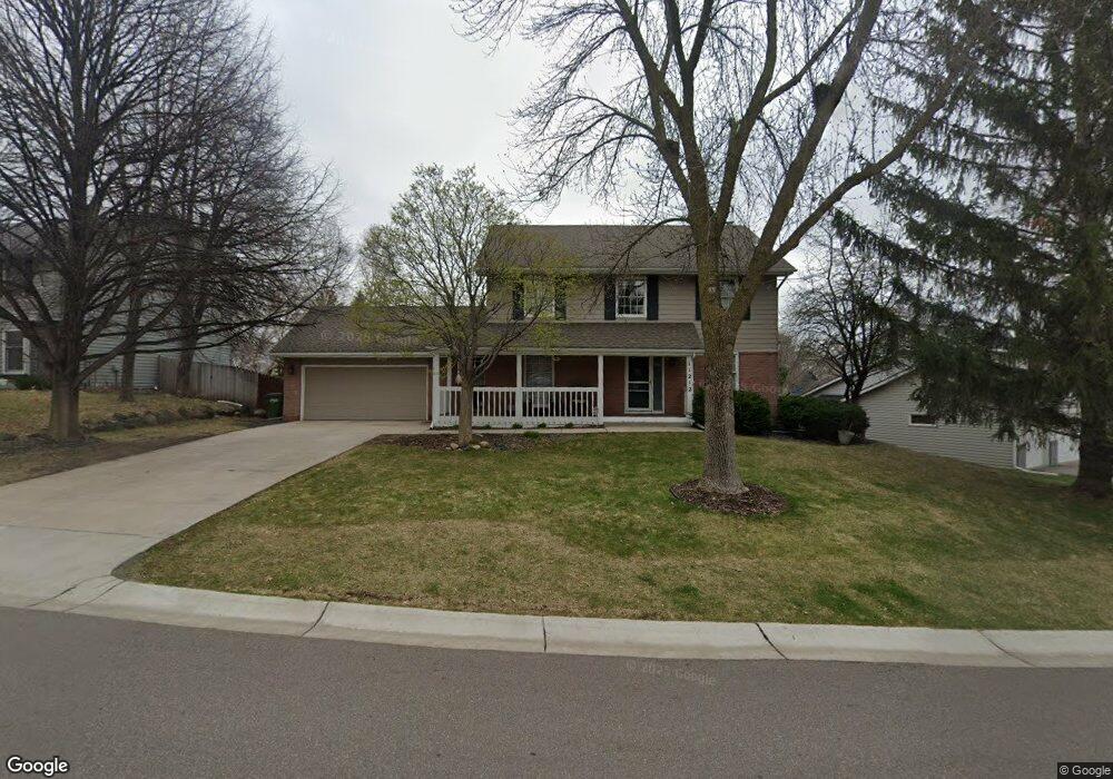 11212 Pheasant Ln N, Maple Grove, MN 55369 - photo 1