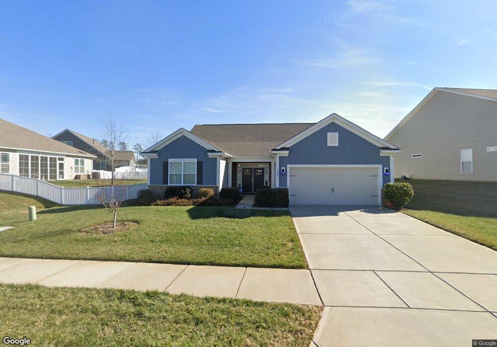 324 Robinwood Ln unit 284, Lake Wylie, SC 29710 - photo 1