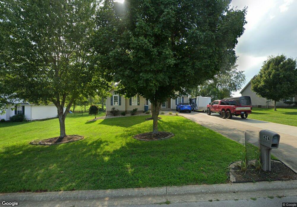 424 Bellaire Dr, Harrodsburg, KY 40330 - photo 1