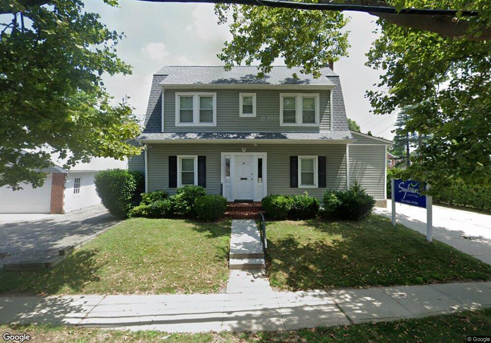 31 S Bayles Ave unit 1, Port Washington, NY 11050 - photo 1