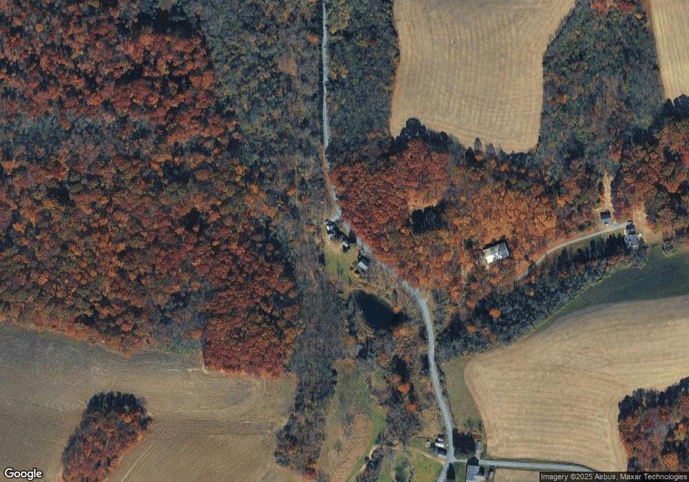 6552 Apple Butter Rd, Slatington, PA 18080 - photo 1