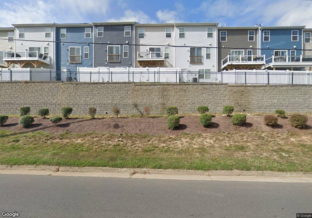 18251 Summit Pointe Dr, Triangle, VA 22172 - photo 1