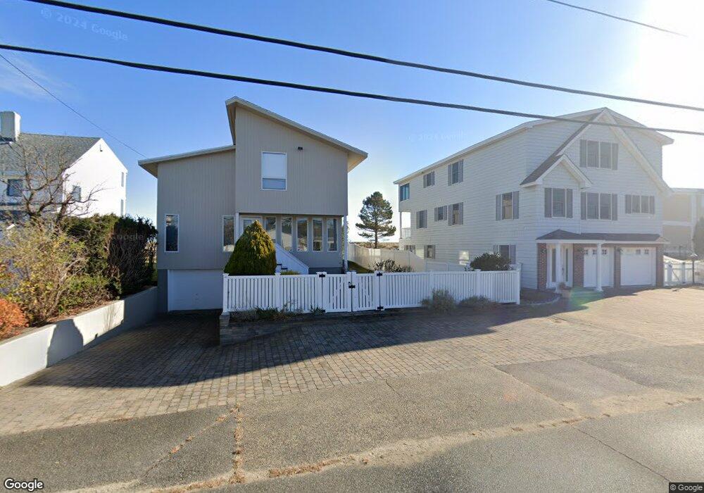 19 Dracut St, Seabrook, NH 03874 - photo 1