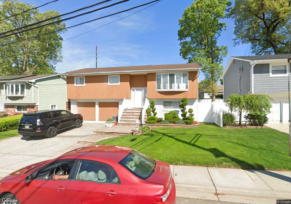 1144 Ossipee Rd, West Hempstead, NY 11552 - photo 1