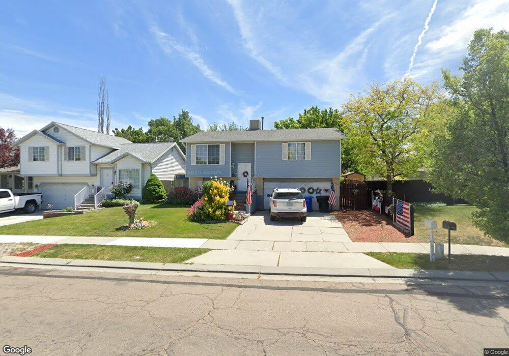 4939 Wake Robin Dr, West Jordan, UT 84081 - photo 1