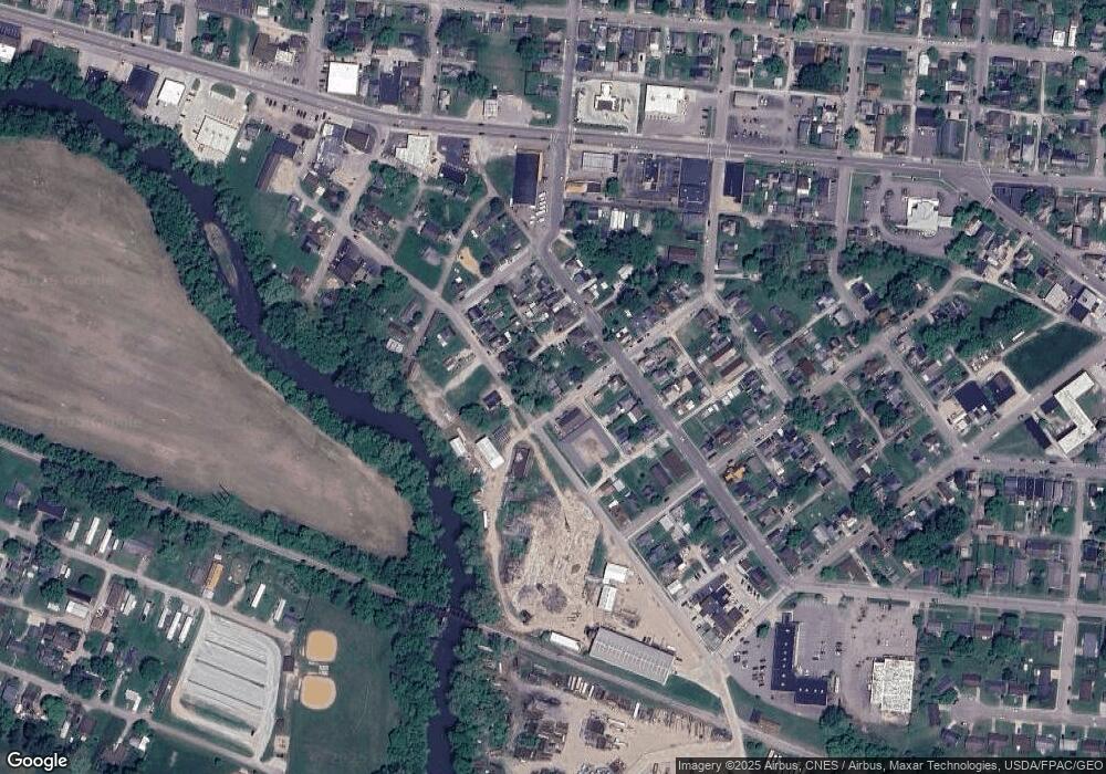 371 Hocking Ave, Logan, OH 43138 - photo 1