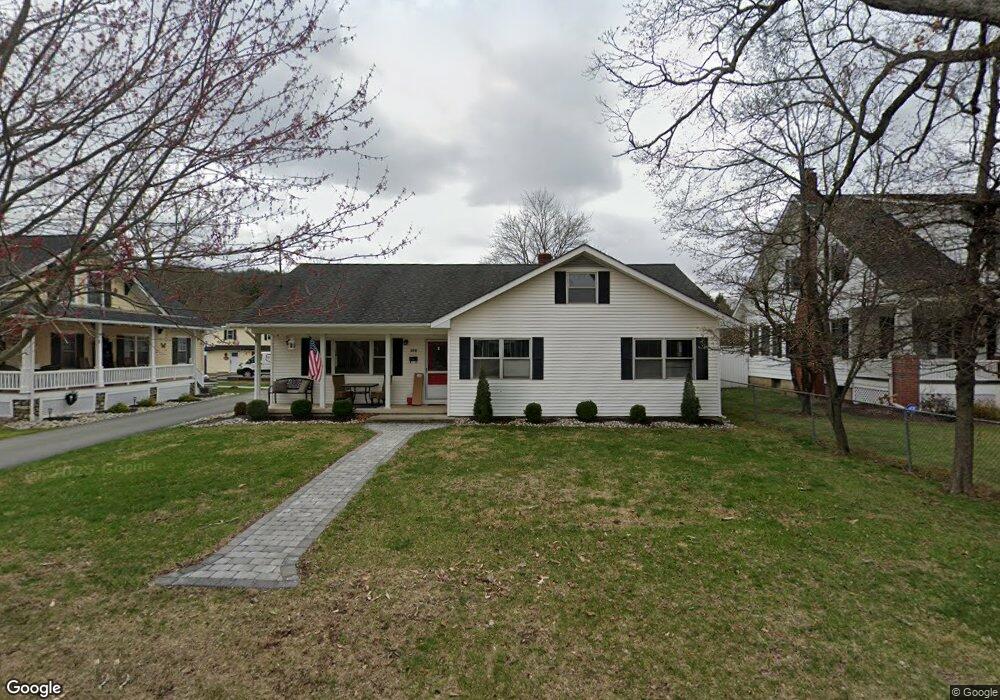 308 W Ann St, Milford, PA 18337 - photo 1