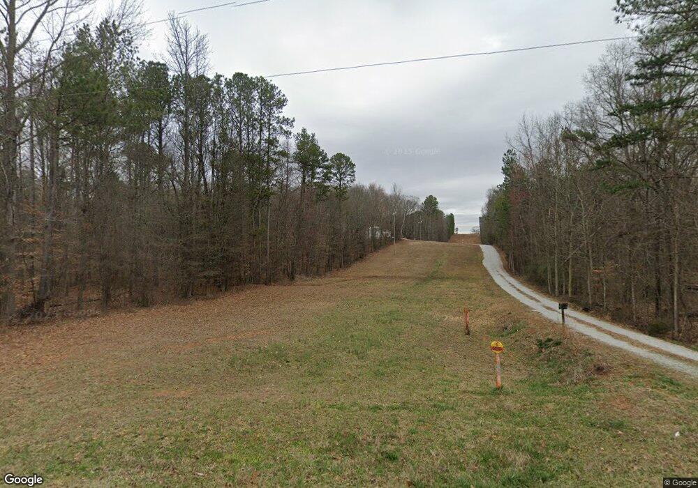 629 Winns Lake Rd, Comer, GA 30629 - photo 1