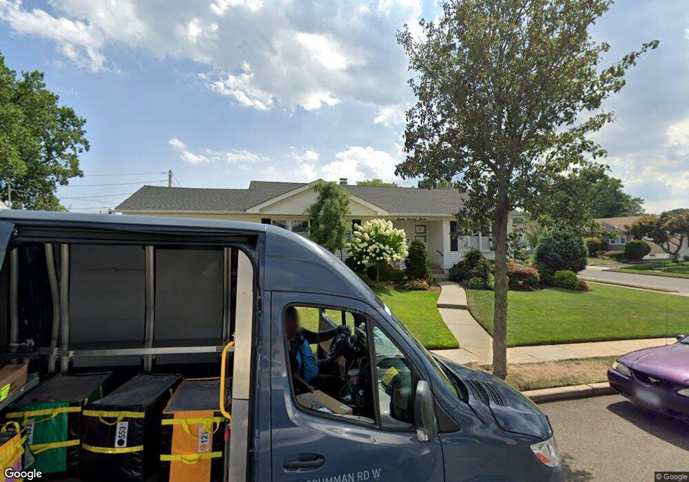 777 Othello Ave, Franklin Square, NY 11010 - photo 1