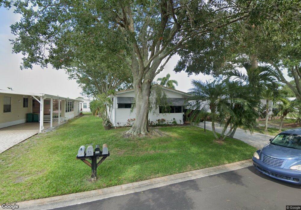 939 Periwinkle Cir, Sebastian, FL 32976 - photo 1