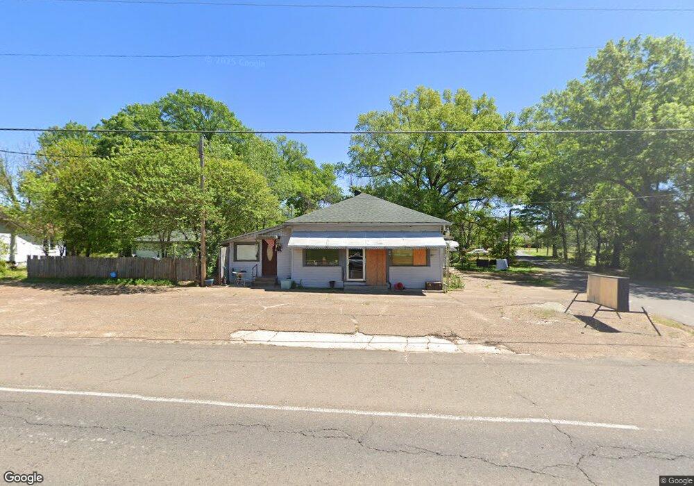 602 N Pine St, Vivian, LA 71082 - photo 1