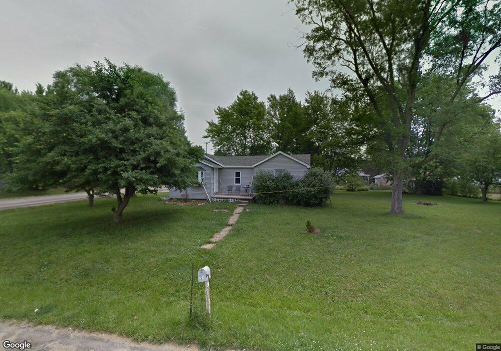 2201 Diamond Ave, Flint, MI 48532 - photo 1