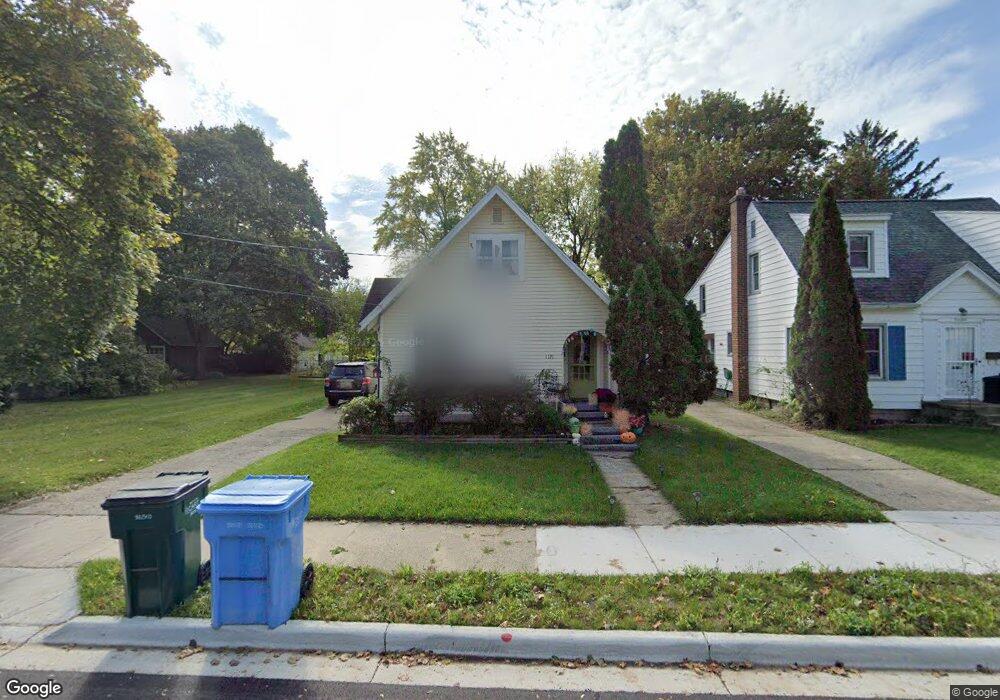 1121 Poxson Ave, Lansing, MI 48910 - photo 1