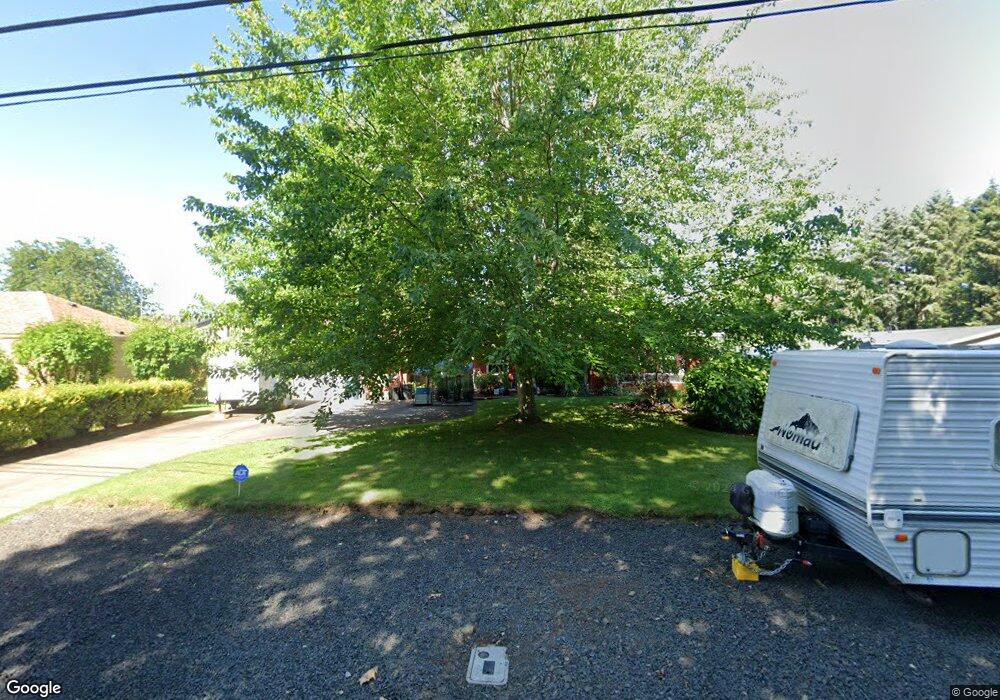 688 Chestnut Dr, Eugene, OR 97404 - photo 1