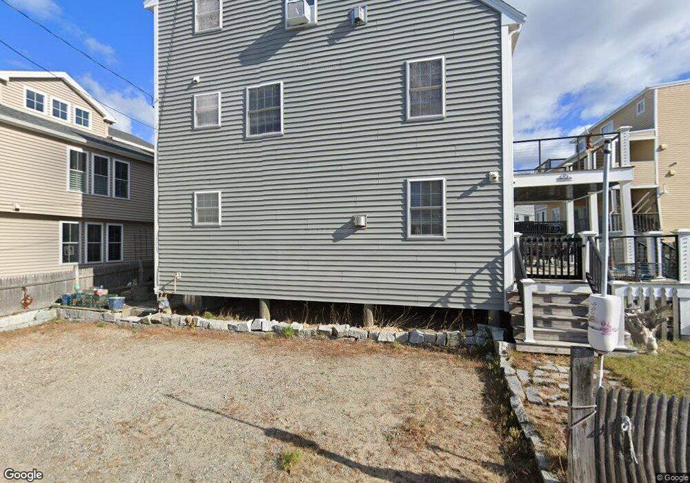 140 Railroad Ave unit 4, Salisbury, MA 01952 - photo 1