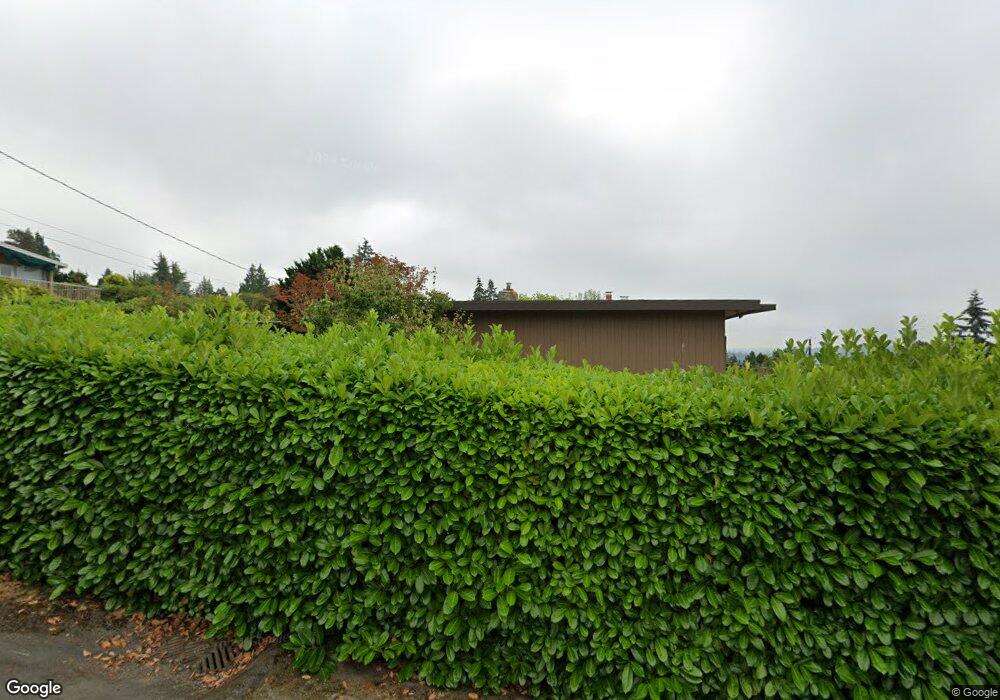 7015 SE 32nd St, Mercer Island, WA 98040 - photo 1