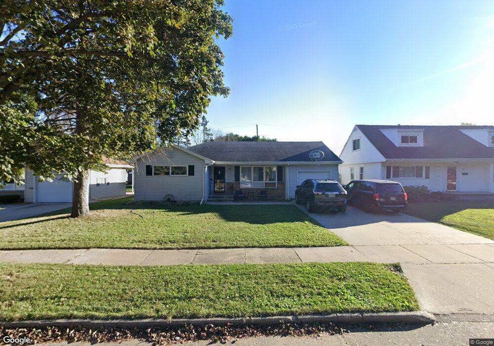 1125 W Parkway Blvd, Appleton, WI 54914 - photo 1