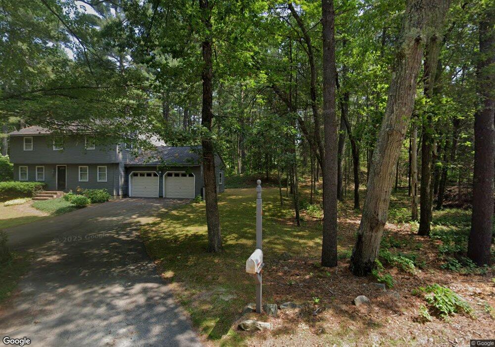 131 Robinson Rd, Hudson, NH 03051 - photo 1