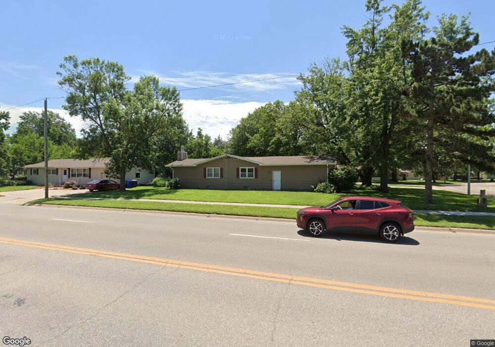 1316 Lyndon Rd, McPherson, KS 67460 - photo 1