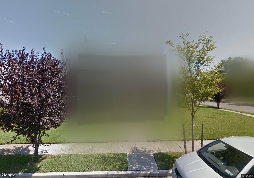 1060 Oaks Dr, Franklin Square, NY 11010 - photo 1