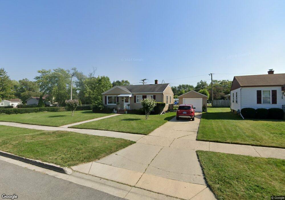 2001 Pearsall Pkwy, Waukegan, IL 60085 - photo 1