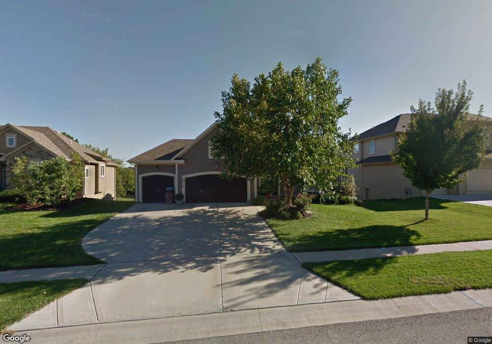 4975 Noland Rd, Shawnee, KS 66216 - photo 1