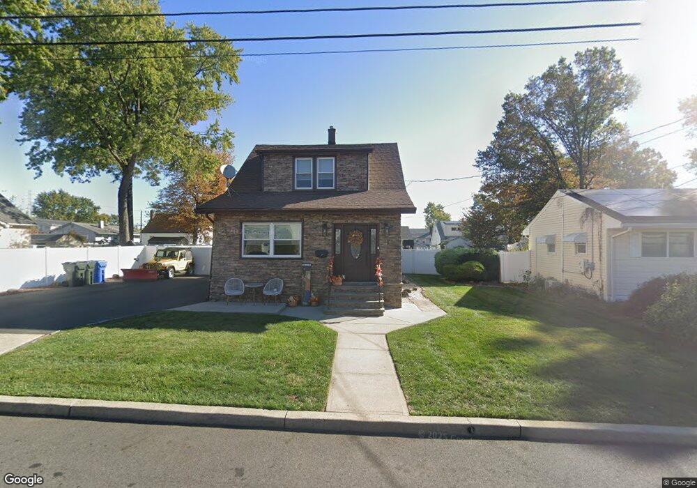 30 4th Ave, Port Reading, NJ 07064 - photo 1