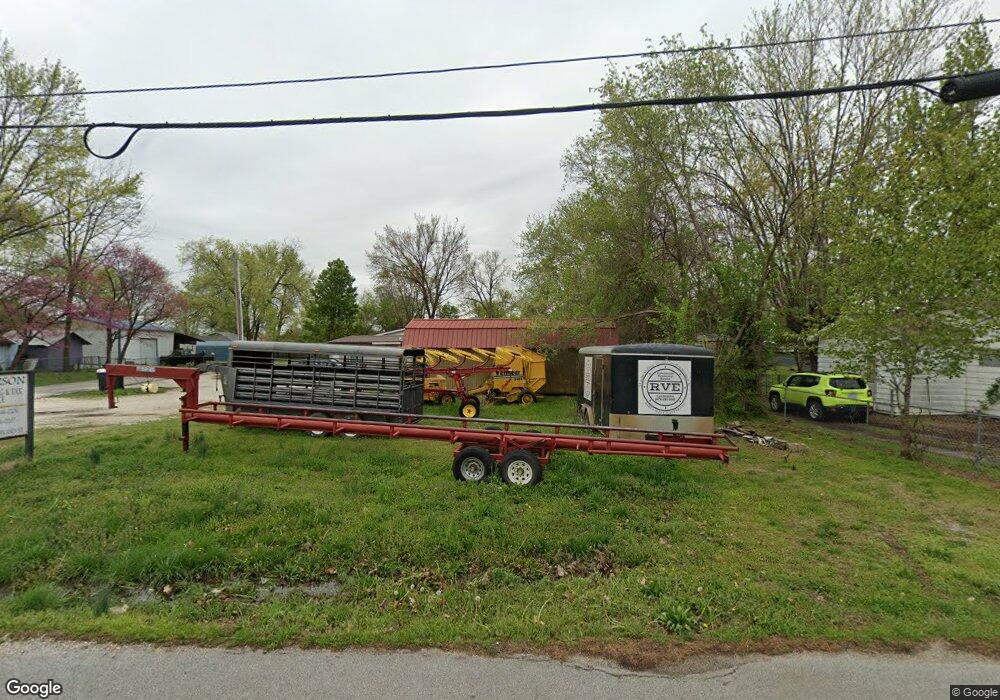 303 W Cleveland St, Prairie Grove, AR 72753 - photo 1