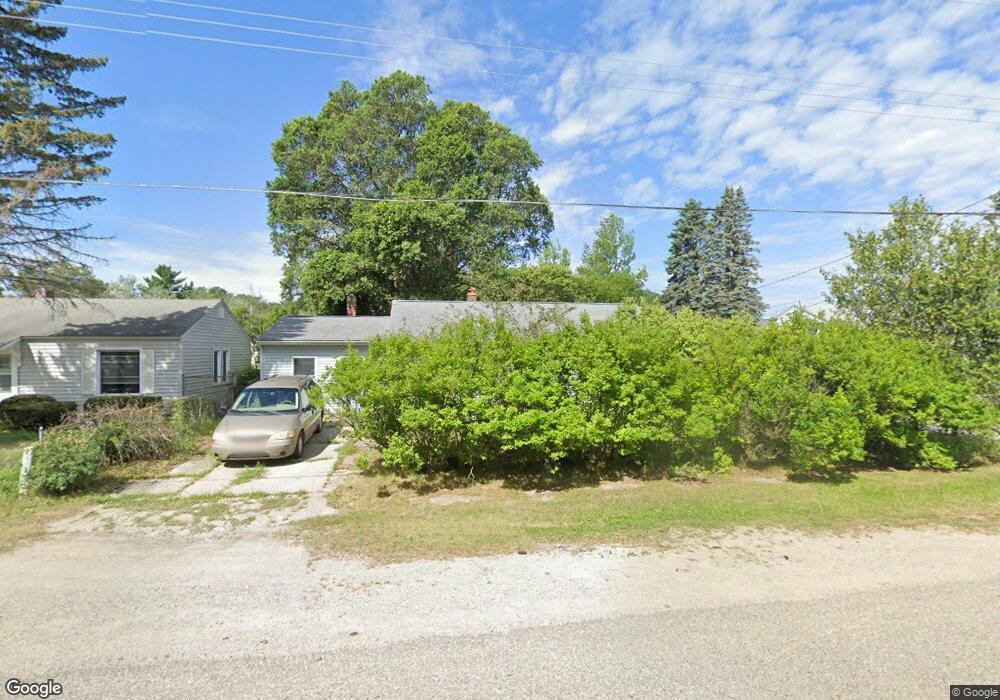 422 3rd St N, Oscoda, MI 48750 - photo 1