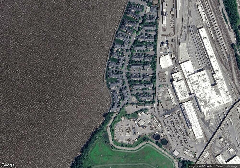 910 Half Moon Bay Dr, Croton On Hudson, NY 10520 - photo 1