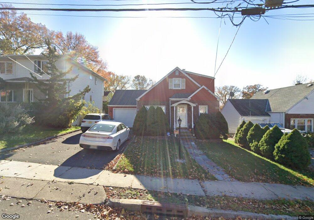 662 Ray Ave, Ridgefield, NJ 07657 - photo 1