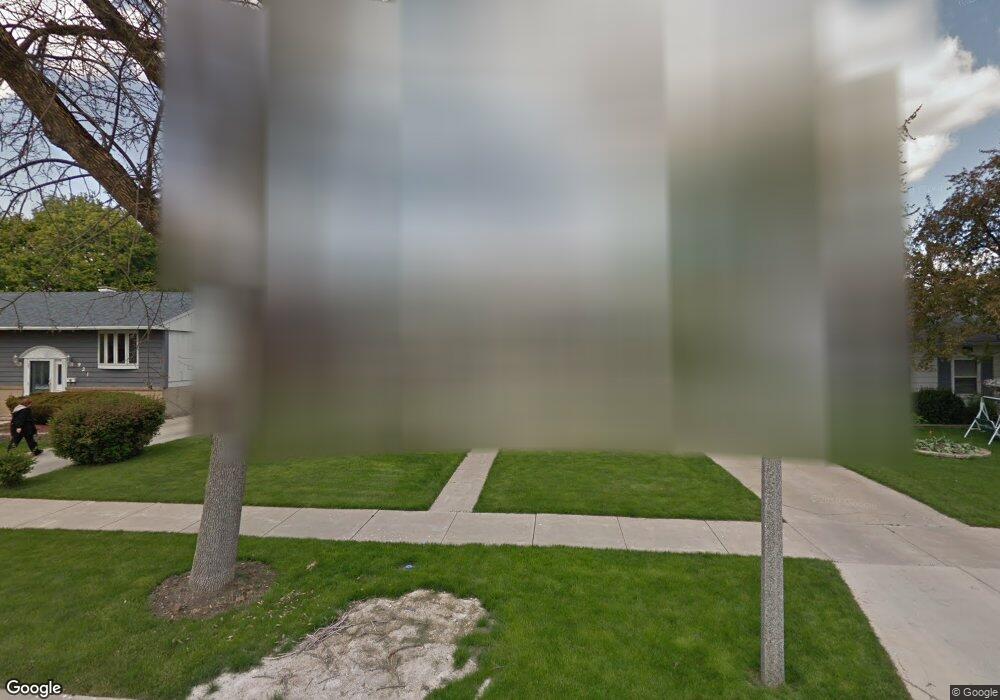 911 Upper Brandon Dr, Aurora, IL 60506 - photo 1