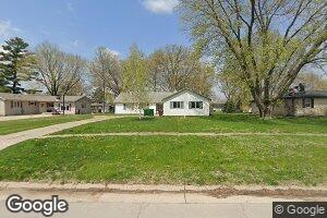901 Grace Ave, Chariton, IA 50049