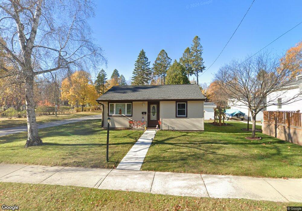 824 N 19th St, Manitowoc, WI 54220 - photo 1