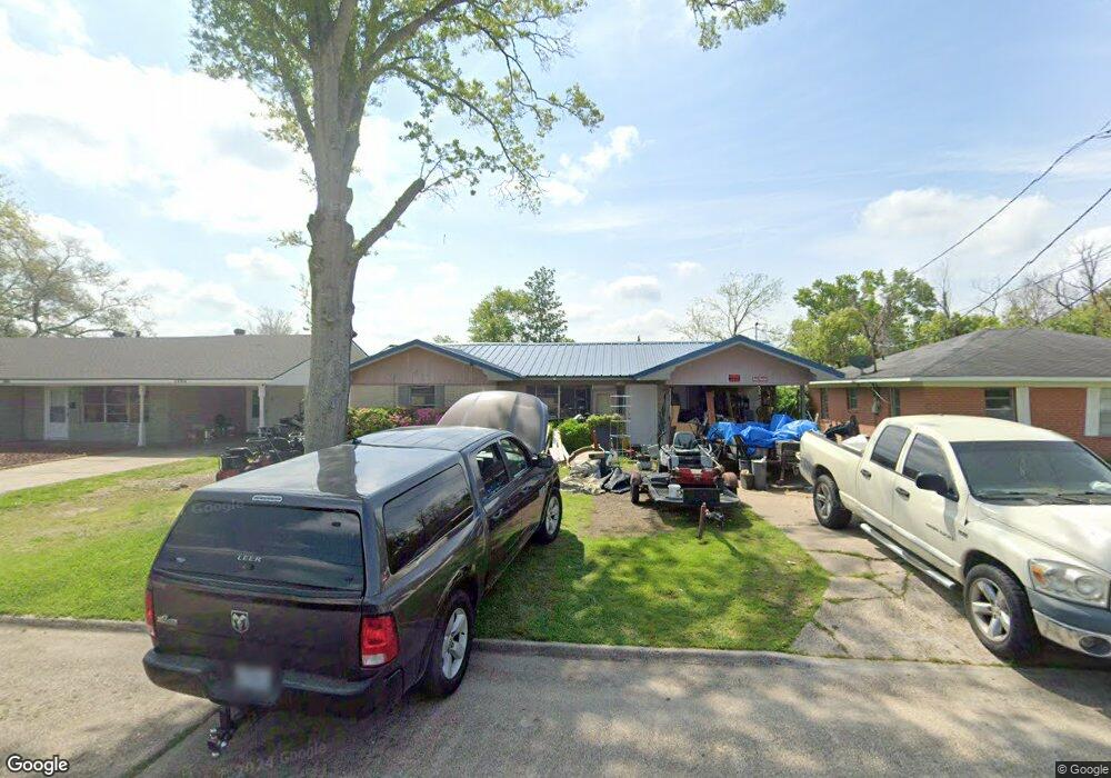 1300 N Elton Ct, Lake Charles, LA 70607 - photo 1
