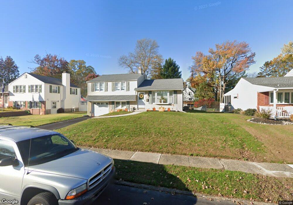 915 Eisenhower Ave, Woodlyn, PA 19094 - photo 1