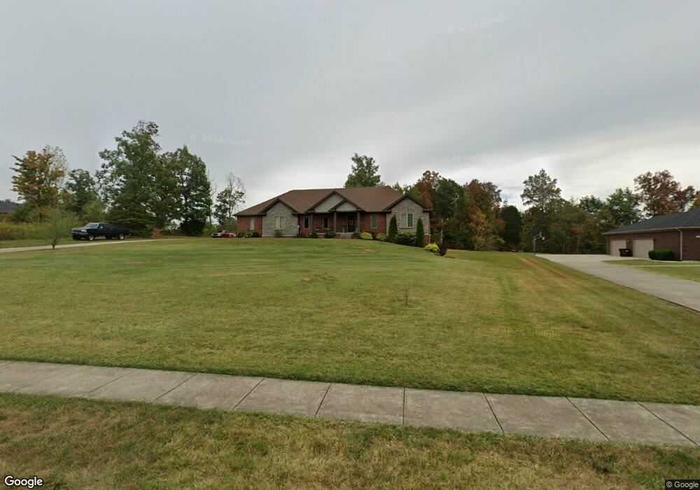 801 Sunray Dr, Shepherdsville, KY 40165 - photo 1