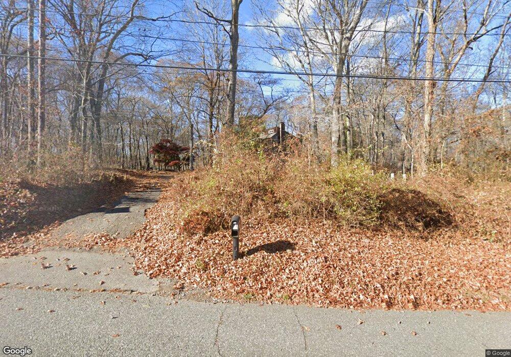 372 Shore Rd, Old Lyme, CT 06371 - photo 1