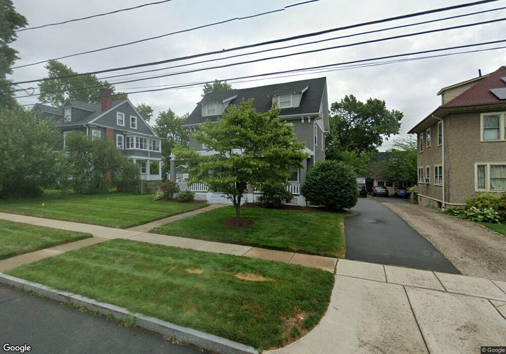 28 Beverly Rd, West Hartford, CT 06119 - photo 1