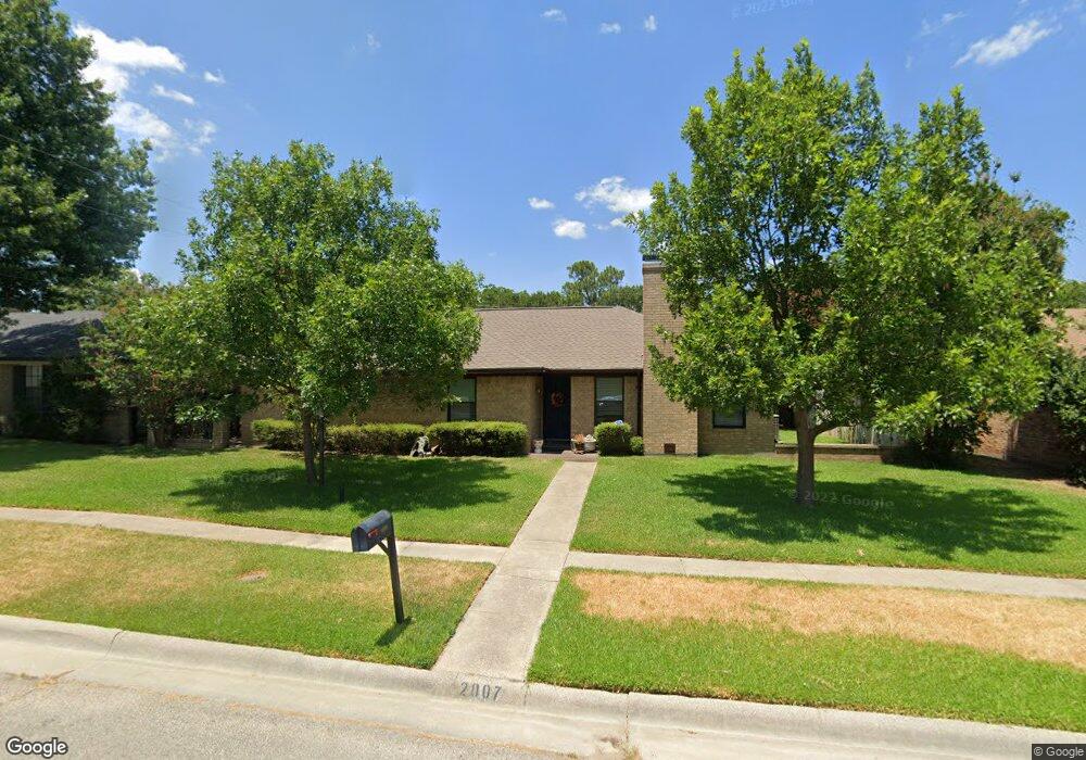 2007 Brentwood St, Gainesville, TX 76240 - photo 1