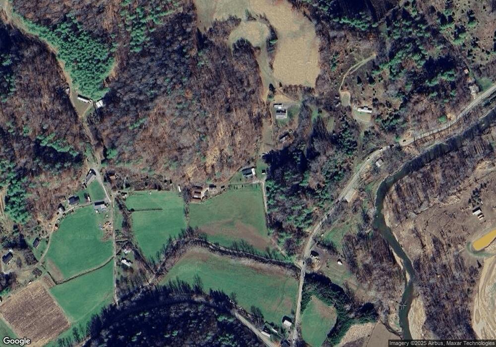 121 Peachtree Ln, Burnsville, NC 28714 - photo 1